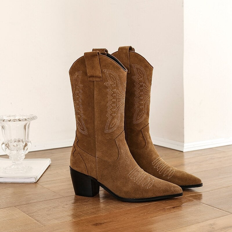 Pointed Toed Cowboy boots Women